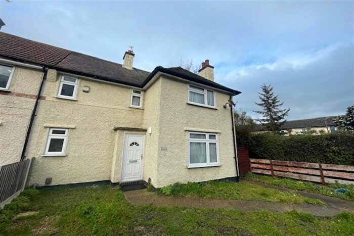 3 Bedroom End Of Terrace House For Sale In Sutton Road, Southend On Sea, SS2