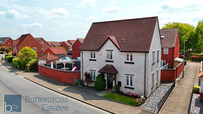 3 Bedroom Detached House For Sale In Goldstraw Lane, Fernwood, NG24