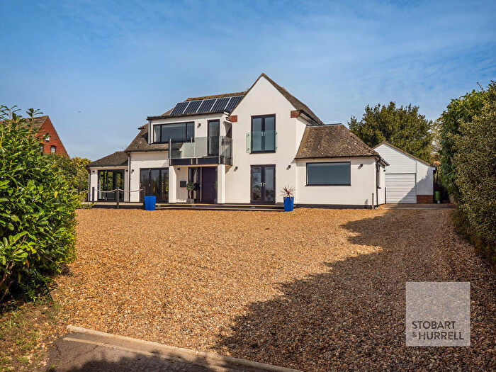 5 Bedroom Detached House For Sale In Fairport, Ropes Hill, Horning, Norfolk, NR12