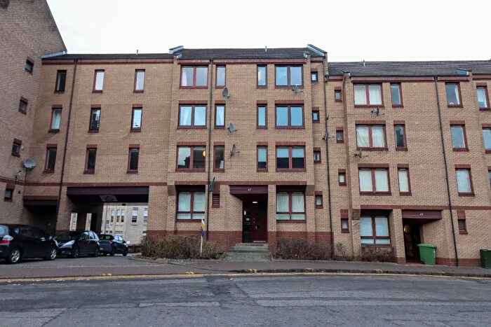 2 Bedroom Flat To Rent In Upper Craigs, Stirling Town, Stirling, FK8