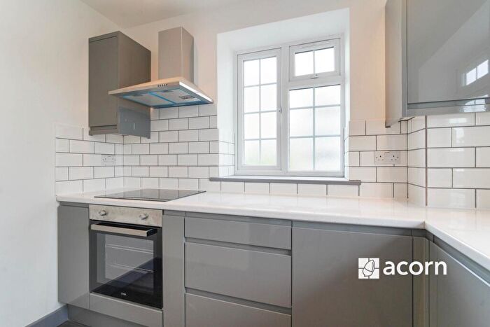 1 Bedroom Flat To Rent In New Studios & One Bedroom Apartments, SE5