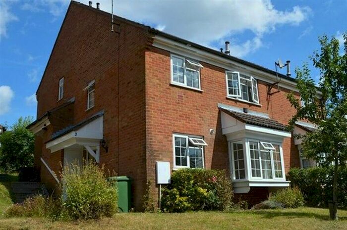 2 Bedroom House To Rent In Ashdales, St Albans, AL1