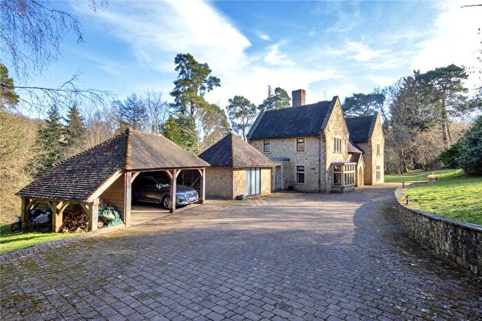 6 Bedroom Detached House To Rent In Buckhurst Lane, Wadhurst, East Sussex, TN5