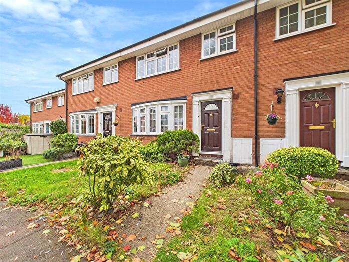 3 Bedroom Terraced House To Rent In Springfield Avenue, Hampton, TW12