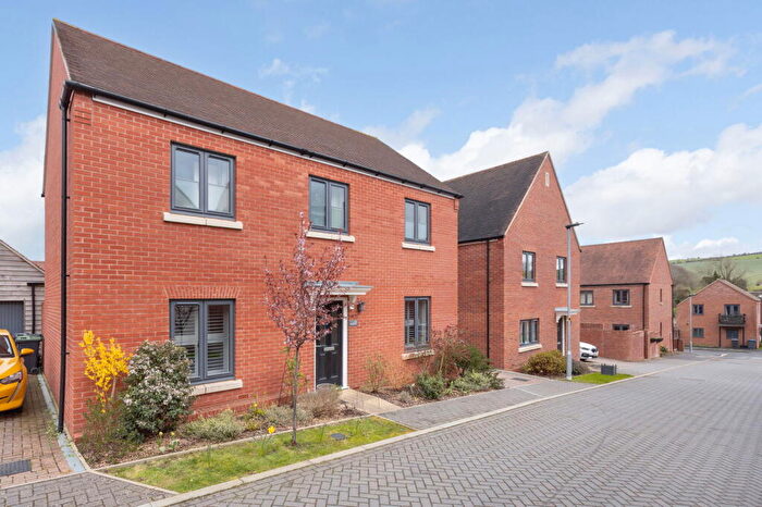 4 Bedroom Detached House For Sale In Strawberry Fields, Easterton, Wiltshire, SN10