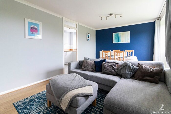 2 Bedroom Flat For Sale In Holly Mount, Hagley Road, Edgbaston, B16