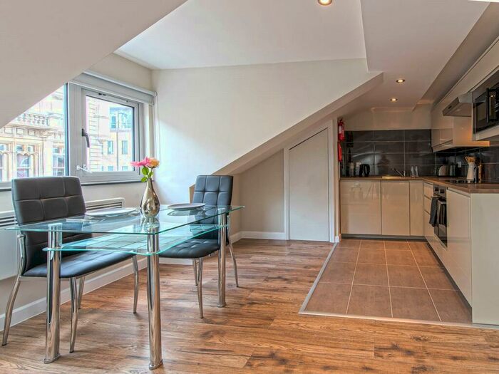 1 Bedroom Apartment To Rent In Apt, East Parade #, LS1