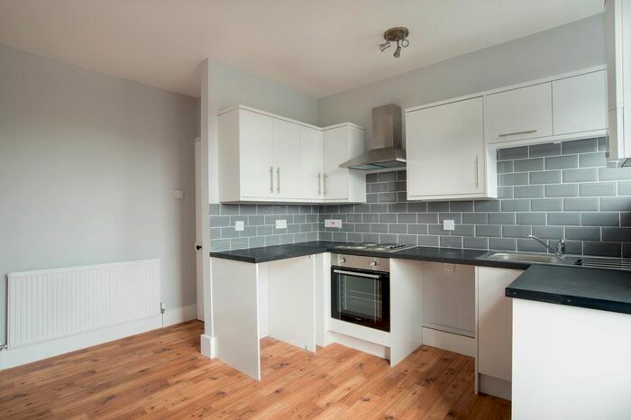 1 Bedroom Flat To Rent In Flat 2, 2 South Street, Deal CT14