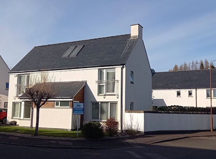4 Bedroom Detached House For Sale In Robertson Way, Callander, FK17
