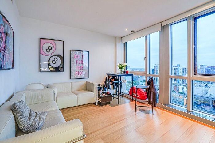 1 Bedroom Flat For Sale In Fairmont Avenue, London, E14