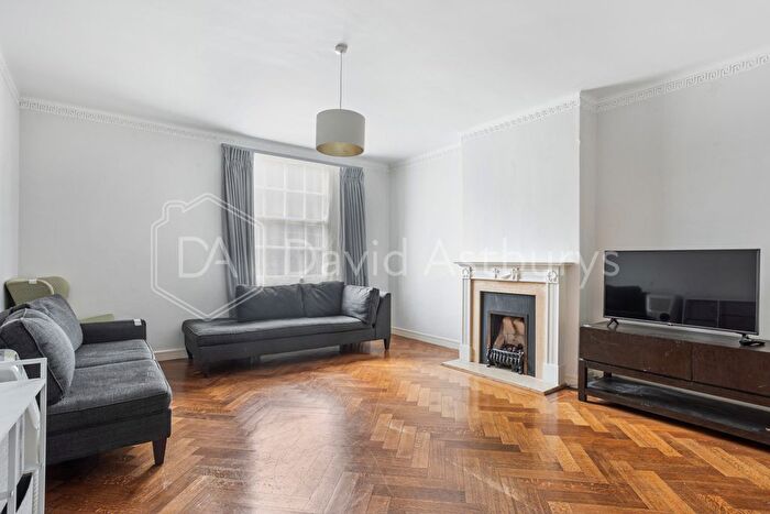 3 Bedroom Flat To Rent In Rivermead Court, Ranelagh Gardens, Fulham, SW6