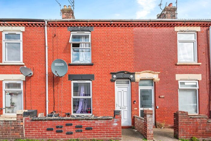3 Bedroom Terraced House For Sale In Gatacre Road, Great Yarmouth, NR31