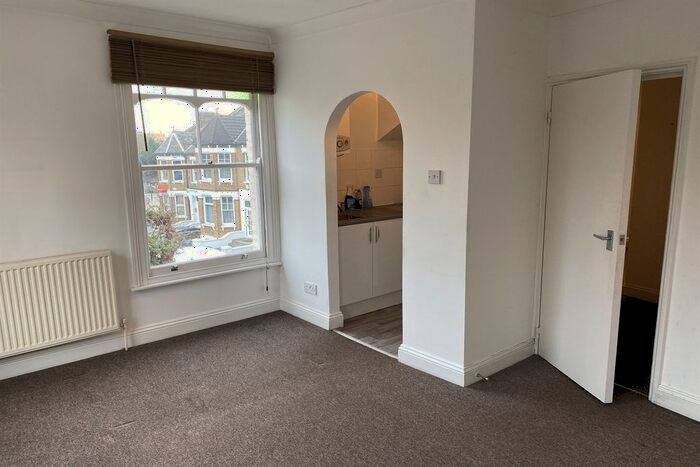 1 Bedroom Flat To Rent In Loampit Hill, London, SE13