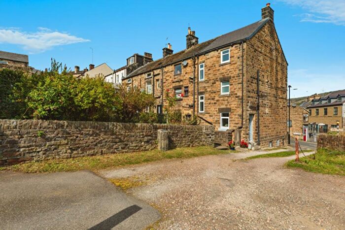 3 Bedroom End Of Terrace House For Sale In Carr Road, Deepcar, Sheffield, South Yorkshire, S36