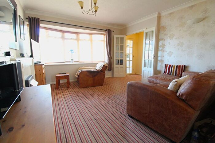 4 Bedroom Detached House For Sale In Rivermead Gardens, Sandy, SG19