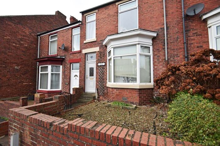 4 Bedroom House To Rent In Lambton House -, DH1