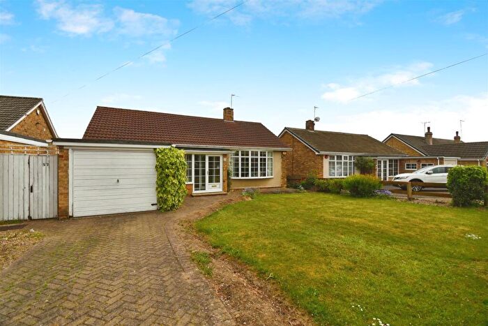 2 Bedroom Detached Bungalow For Sale In Mill Lane, Kirk Ella, HU10