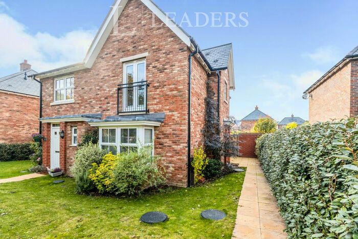 2 Bedroom Semi-Detached House To Rent In Pynham Crescent, Chichester, PO18