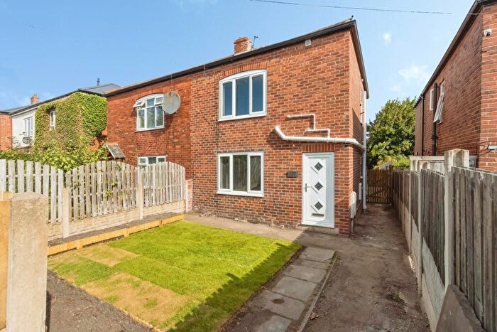 3 Bedroom House To Rent In Redbrook Road, Barnsley, S75