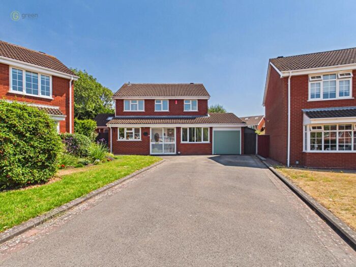 4 Bedroom Detached House For Sale In Bromyard Avenue, Walmley, Sutton Coldfield, B76