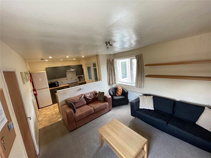 5 Bedroom Property To Rent In Trinity Road, BA2