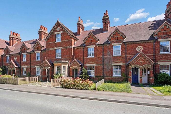 2 Bedroom Terraced House For Sale In Victoria Road, Abingdon, OX14