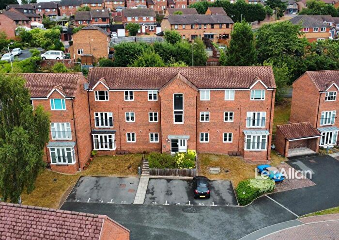 2 Bedroom Apartment For Sale In Guardians Walk, Stourbridge, DY8