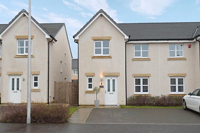 4 Bedroom Semi Detached House For Sale In Jackson Crescent, Tranent, East Lothian, EH33