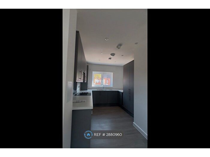 3 Bedroom Semi-Detached House To Rent In Celeste Way, Hemel Hempstead, HP2