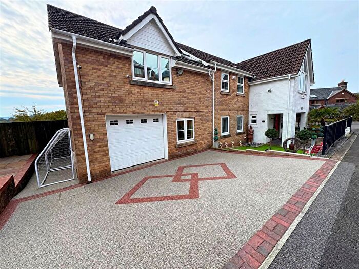 6 Bedroom Detached House For Sale In Llynfi Court, Maesteg, CF34