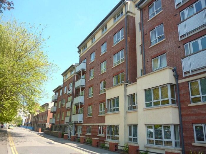 1 Bedroom Apartment To Rent In Bedminster, St Peters Court, BS3