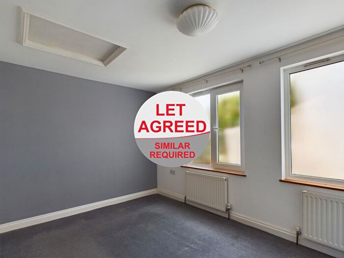 2 Bedroom Flat To Rent In Woodville Road, Torquay, TQ1