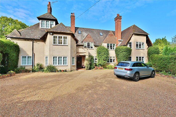 1 Bedroom Flat To Rent In Mile Path, Woking, Surrey, GU22