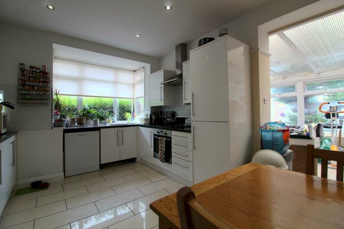 4 Bedroom Flat To Rent In Denmark Road, Hove, BN41