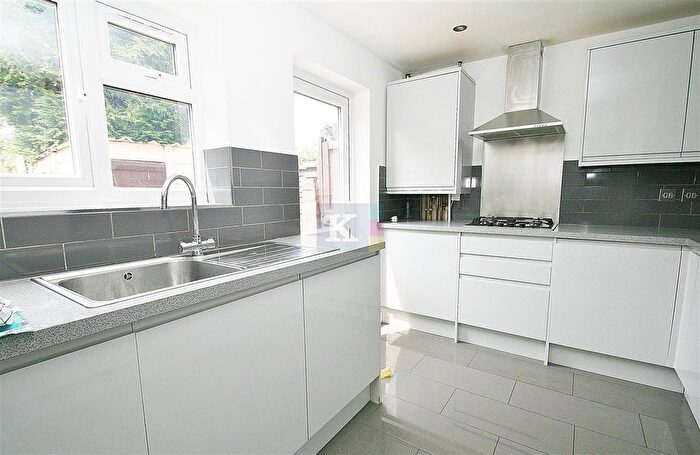 3 Bedroom Property To Rent In Cobham Road, Heston, TW5