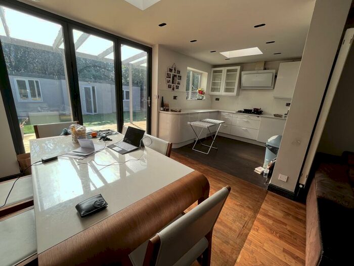 5 Bedroom House To Rent In Onslow Road, New Malden, KT3