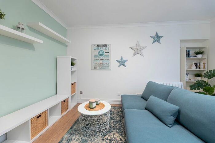 2 Bedroom Flat To Rent In Peddie Street, Dundee, DD1