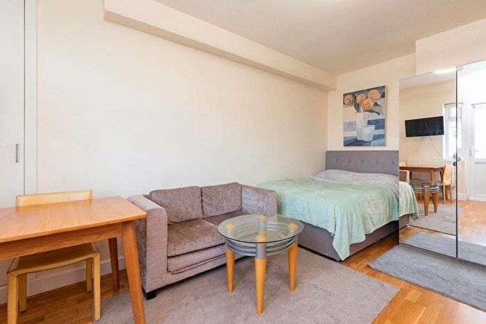 1 Bedroom Studio To Rent In Hendon Way, London, (Inclusive Of Wifi, Water And Hot Water), NW2