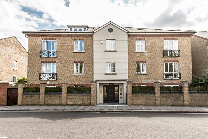 2 Bedroom Flat To Rent In Pumping Station Road, Chiswick, W4