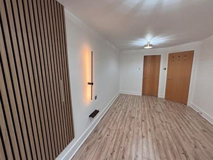 1 Bedroom Flat To Rent In Carnoustie Street, Glasgow, G5