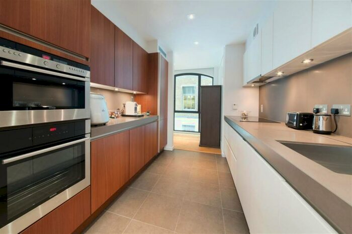 2 Bedroom Apartment To Rent In Chelsea Wharf, Lots Road, SW10
