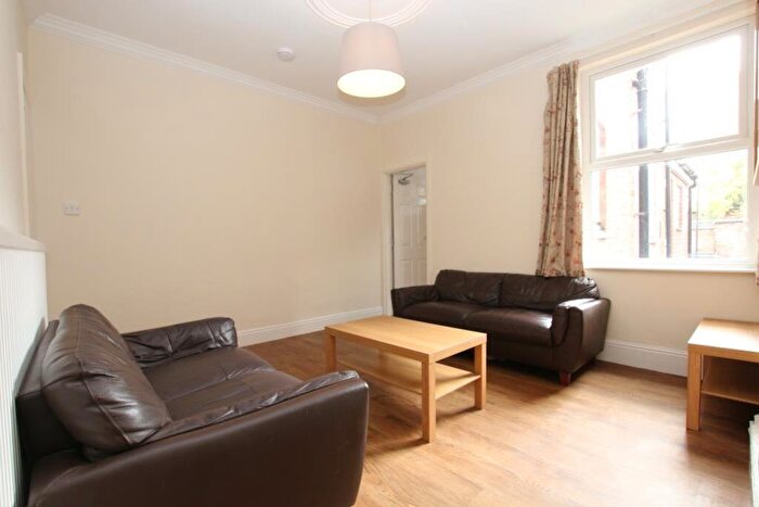 4 Bedroom Terraced House To Rent In Harrow Road, LE3