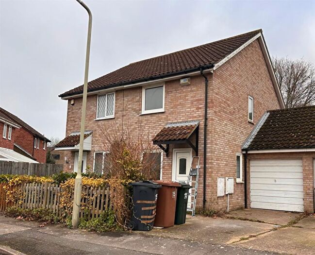 2 Bedroom Semi-Detached House To Rent In Oxen Lease, Singleton, Ashford, TN23