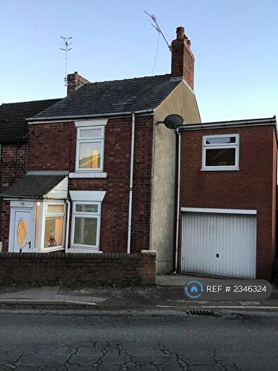 3 Bedroom Semi-Detached House To Rent In Handley Road, Chesterfield, S43