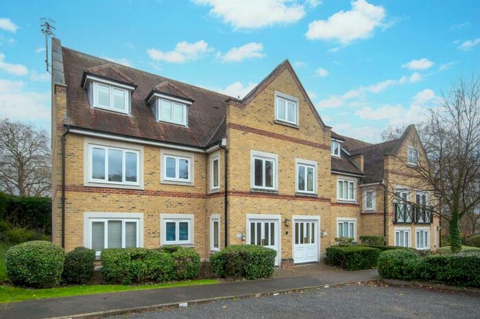 1 Bedroom Farm House To Rent In Priory Court, Bishops Stortford, Herts, CM23