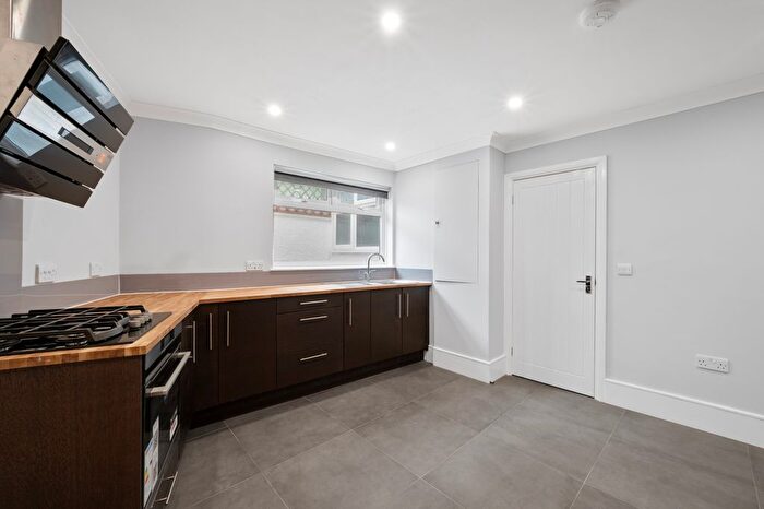 2 Bedroom Flat To Rent In Church Hill Road, Cheam, Sutton, SM3