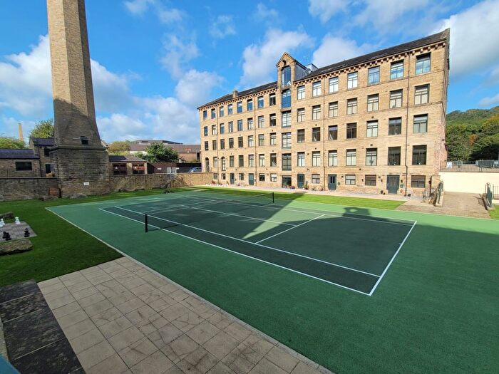 2 Bedroom Flat To Rent In Salts Mill Road, Baildon, Shipley, BD17
