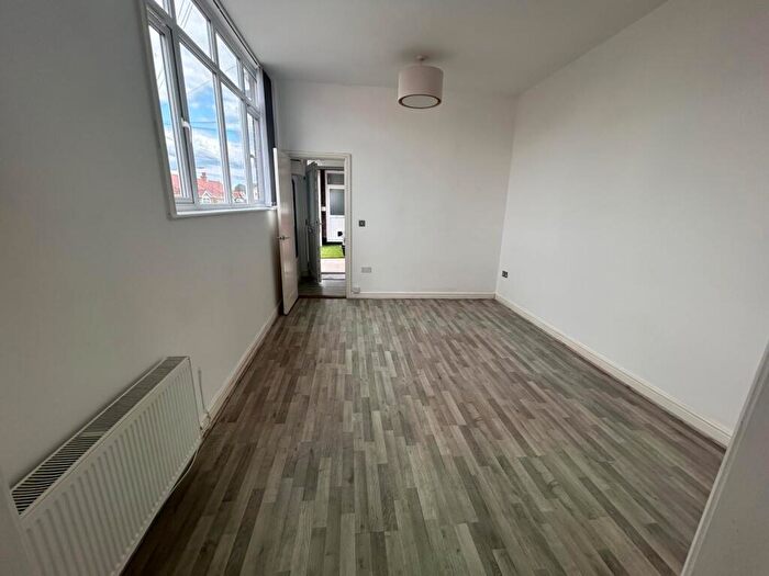 2 Bedroom Apartment To Rent In Middlecroft Lane, Gosport, PO12