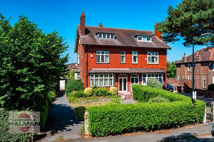 5 Bedroom Semi Detached House For Sale In Priory Road, Sale, M33