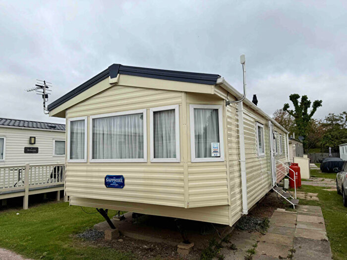2 Bedroom Park Home For Sale In Felixstowe Beach Caravan Park, IP11